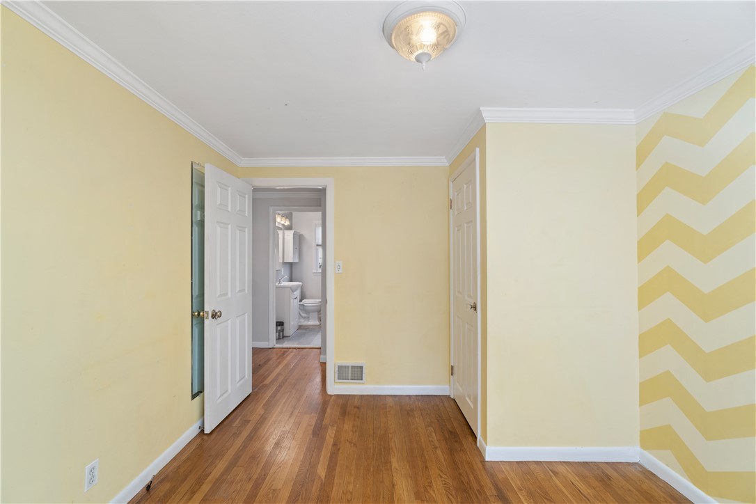 76 Leslie Road Warwick, RI 02888 - Photo 21 of 43