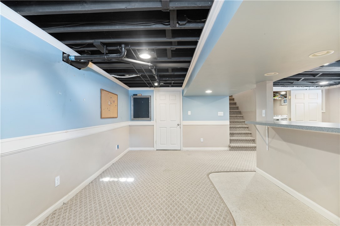 76 Leslie Road Warwick, RI 02888 - Photo 28 of 43