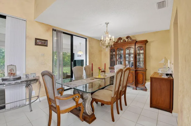 $465,000 | 10559 Ladypalm Lane, Unit A, Boca Raton, FL 33498
