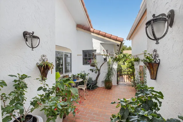 $465,000 | 10559 Ladypalm Lane, Unit A, Boca Raton, FL 33498