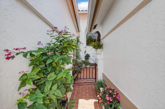 $465,000 | 10559 Ladypalm Lane, Unit A, Boca Raton, FL 33498