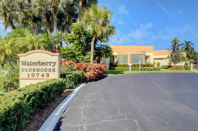 $465,000 | 10559 Ladypalm Lane, Unit A, Boca Raton, FL 33498