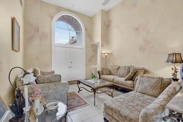 $465,000 | 10559 Ladypalm Lane, Unit A, Boca Raton, FL 33498