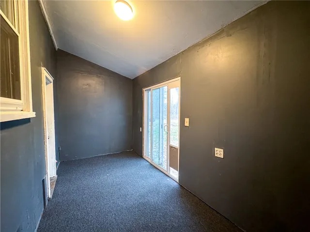 $2,100 | 283 Forgham Road, Greece, NY 14616