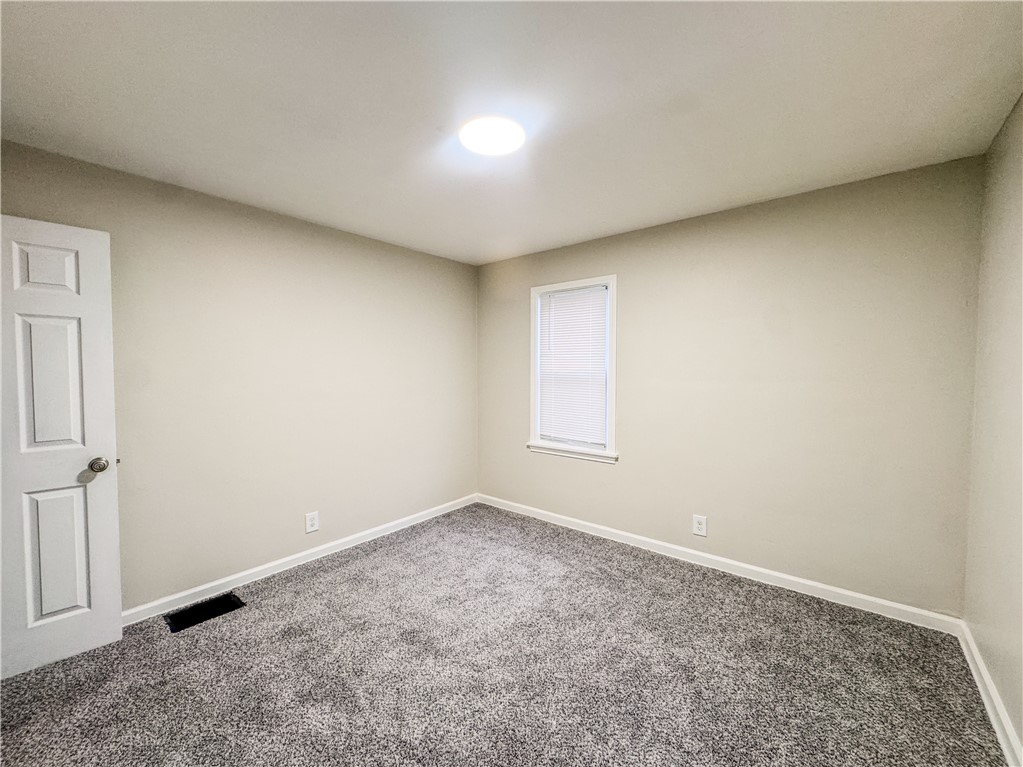 283 Forgham Road Greece, NY 14616 - Photo 9 of 21