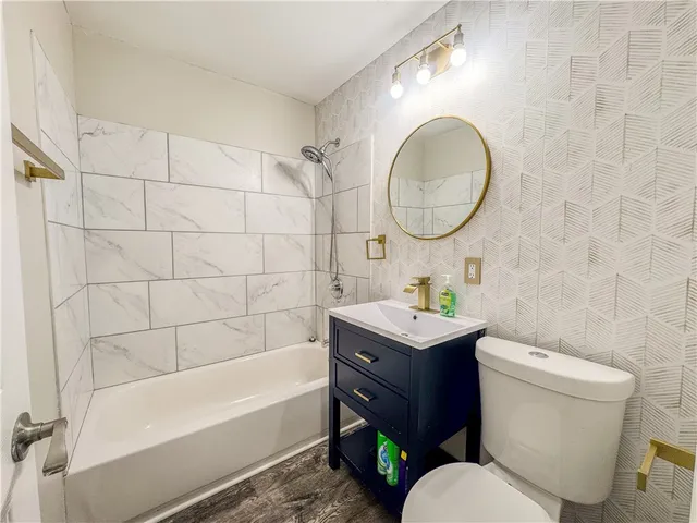 $2,100 | 283 Forgham Road, Greece, NY 14616