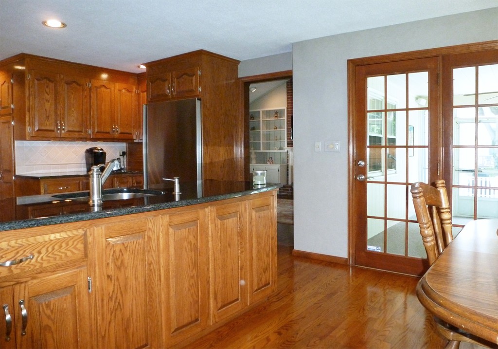 1000 Frank Smith Road Longmeadow, MA 01106 - Photo 8 of 30