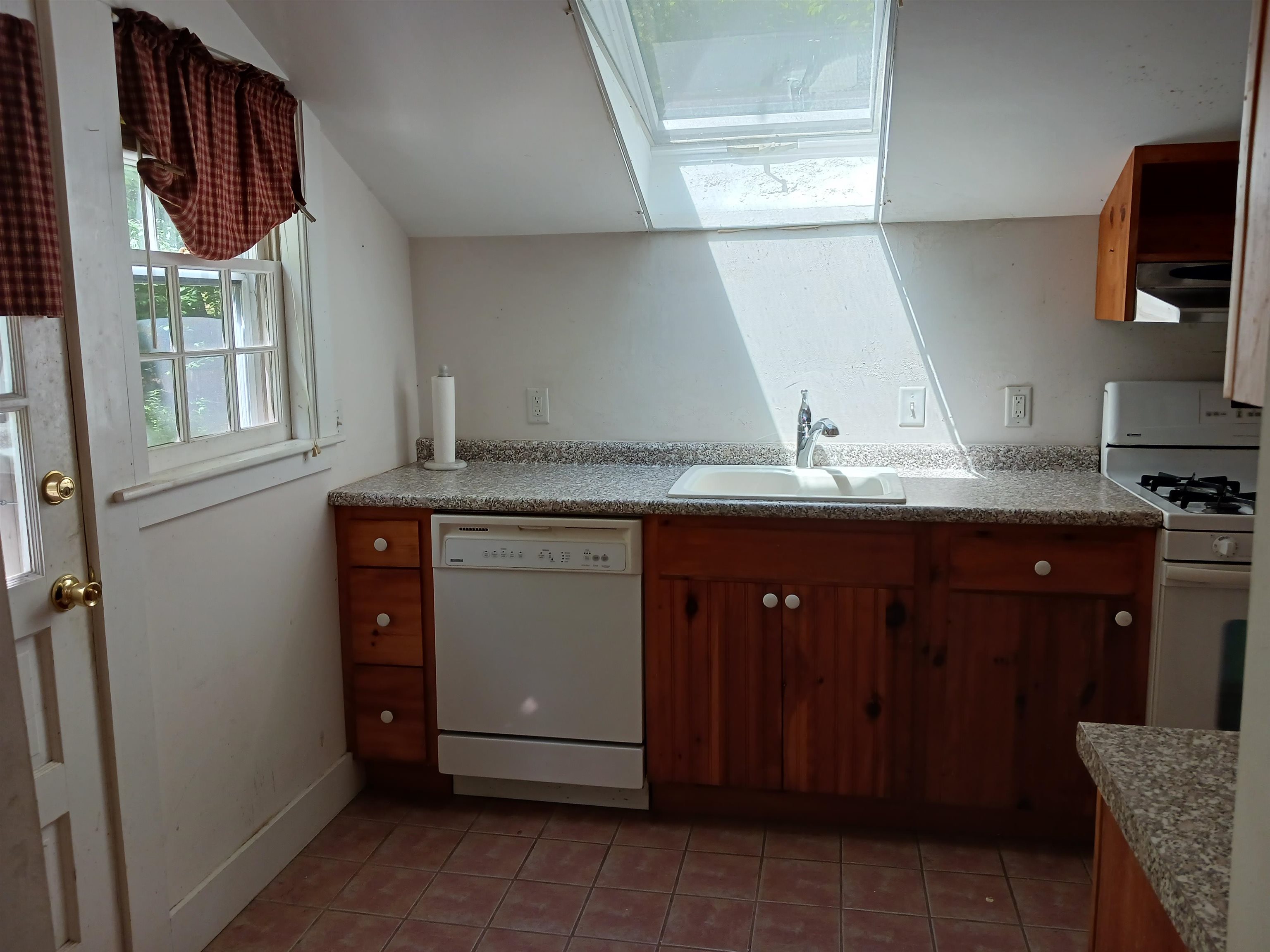43 Carleton Road Meredith, NH 03253 - Photo 8 of 16 Gallery Image 8