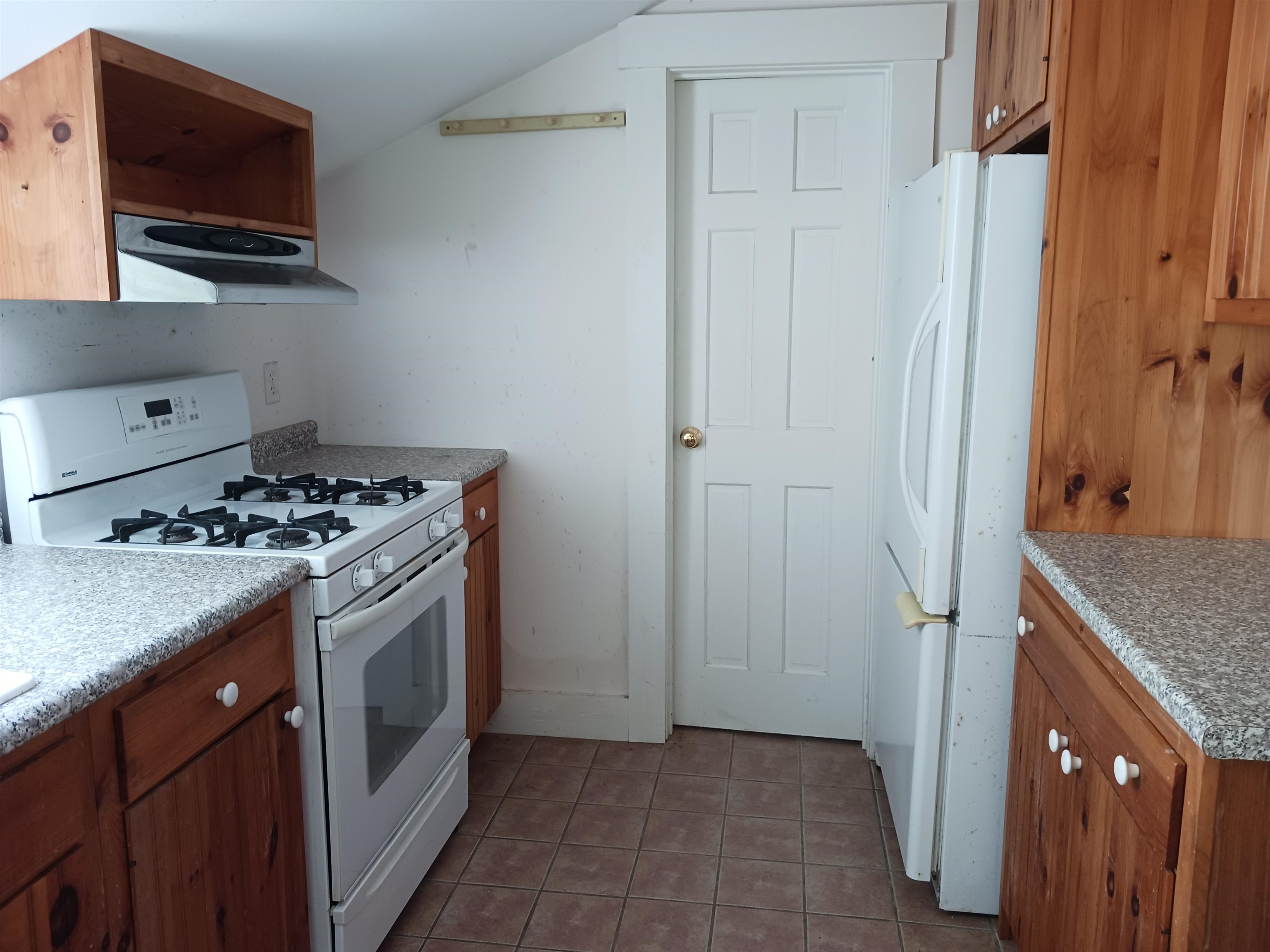 43 Carleton Road Meredith, NH 03253 - Photo 9 of 16 Gallery Image 9