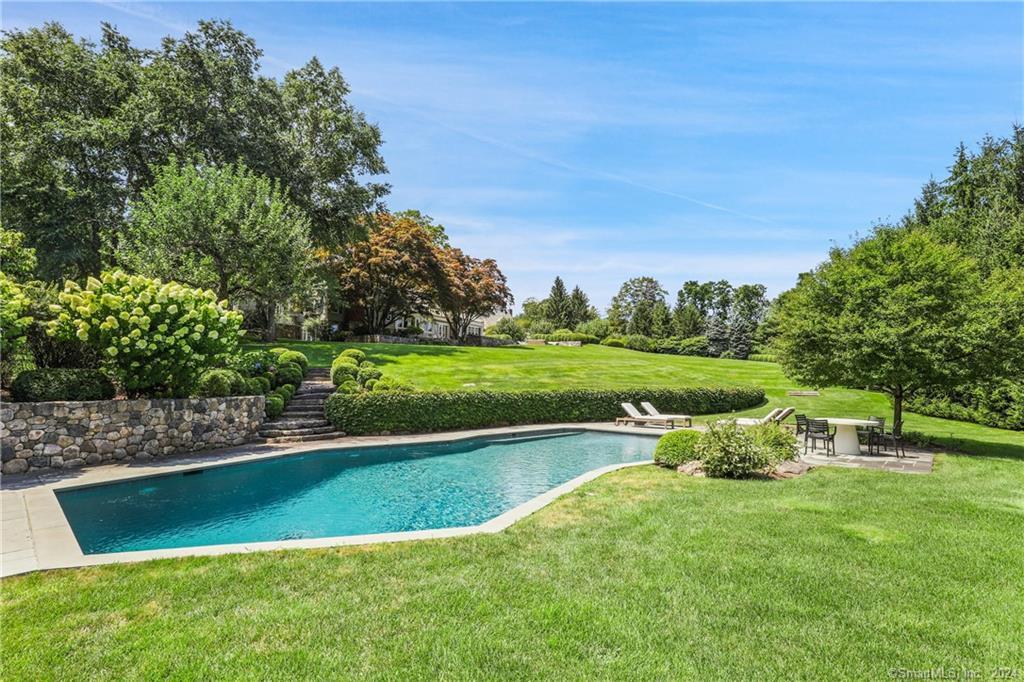 378 Taconic Road Greenwich, CT 06831 - Photo 3 of 36