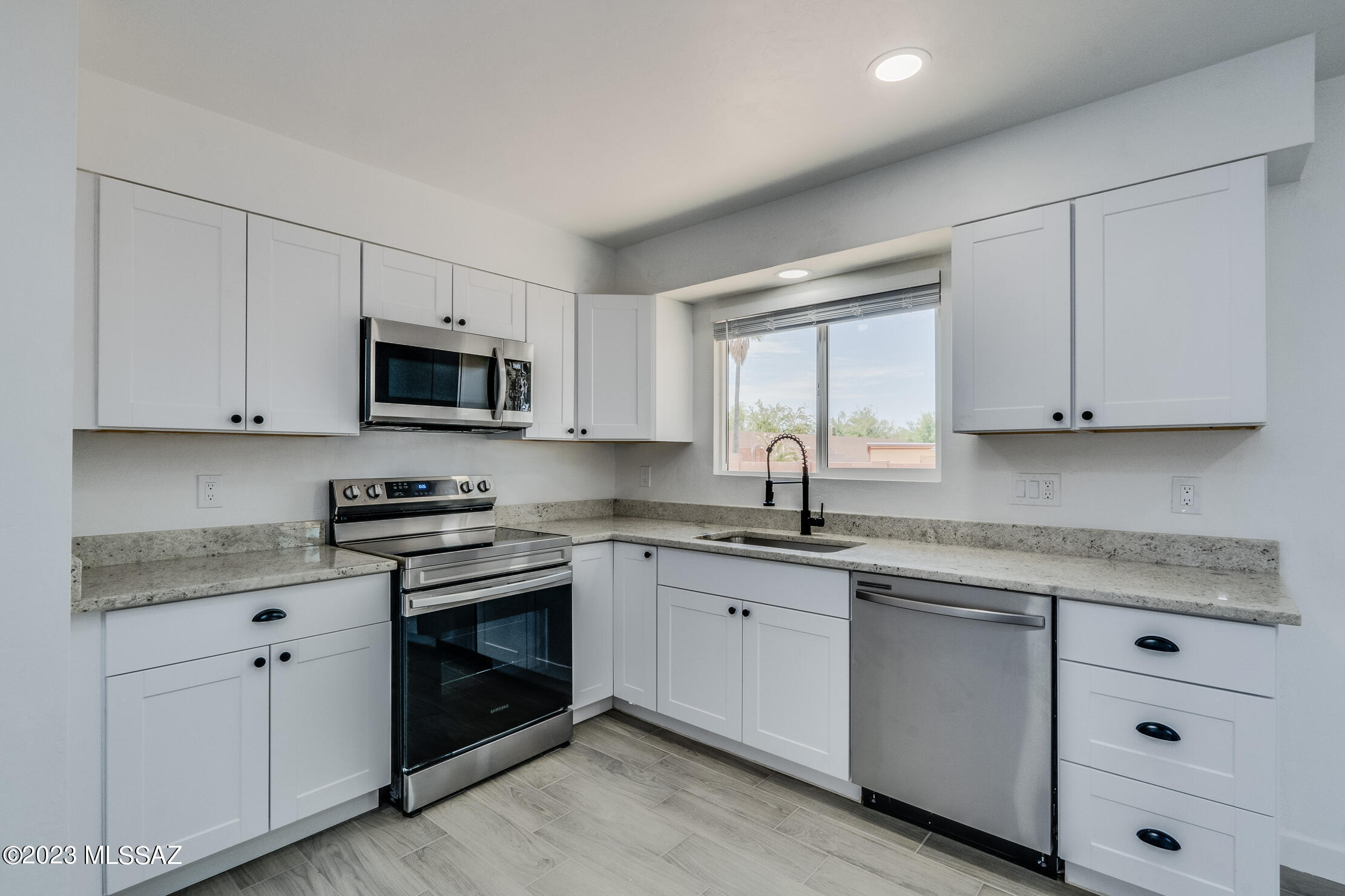 3801 West Massingale Road Tucson, AZ 85741 - Photo 7 of 22 Gallery Image 7