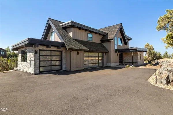 $2,095,000 | 15598 South W Caballo Court, Powell Butte, OR 97753