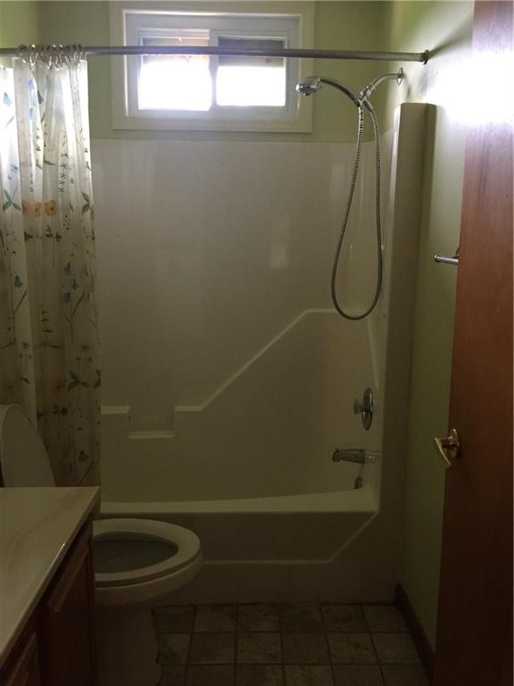 516 Guyasuta Road Pittsburgh, PA 15215 - Photo 13 of 17 Gallery Image 13