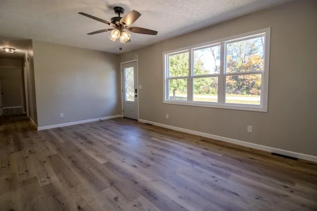 $194,500 | 3035 South Angela Drive, North Judson, IN 46366