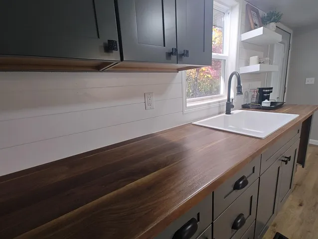 $194,500 | 3035 South Angela Drive, North Judson, IN 46366