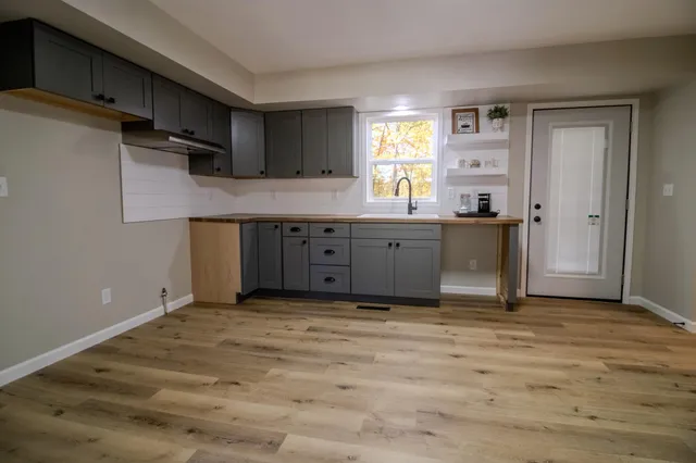 $194,500 | 3035 South Angela Drive, North Judson, IN 46366