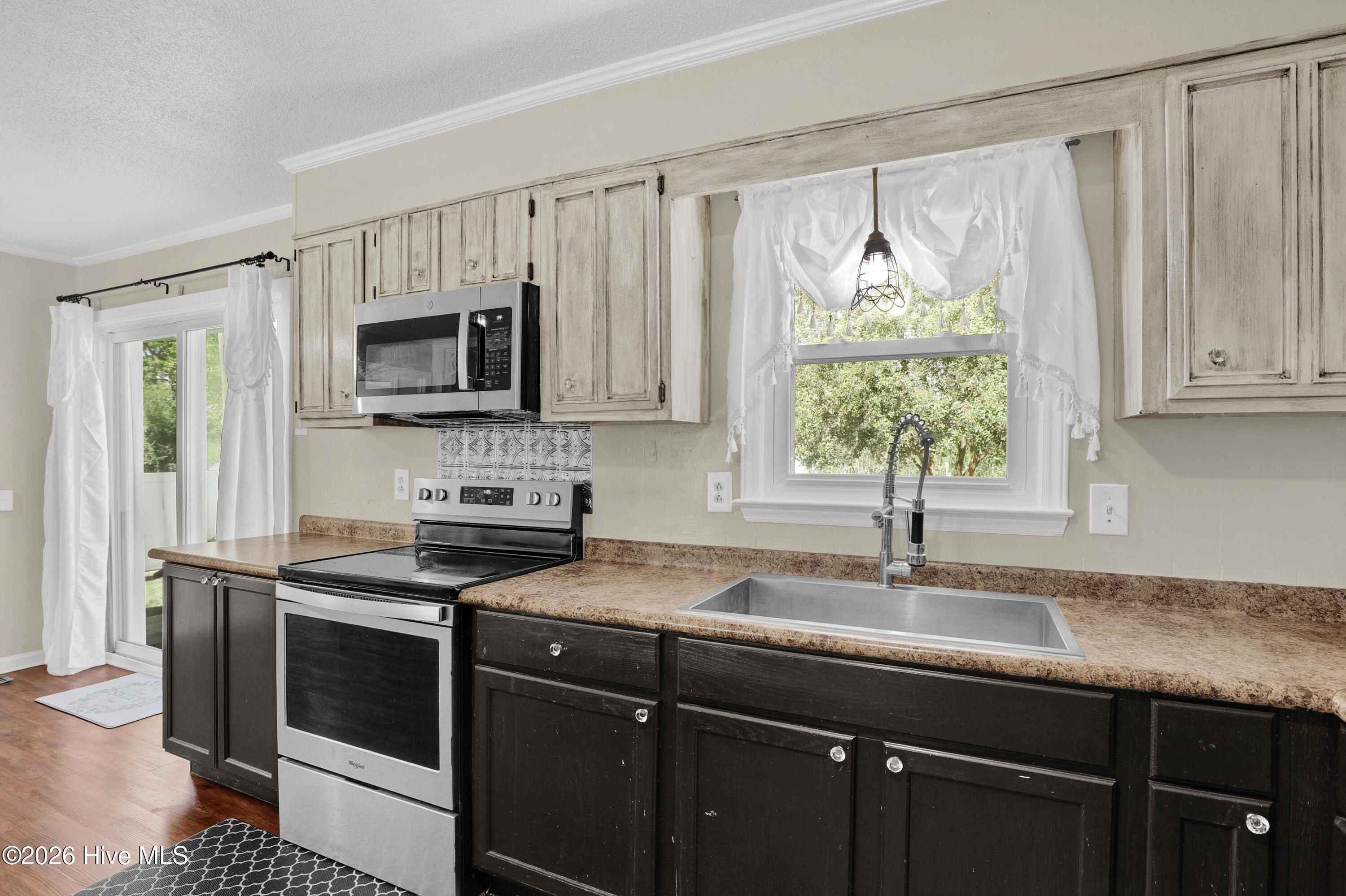 313 Timothy Road Jacksonville, NC 28546 - Photo 16 of 38 6G8A9972