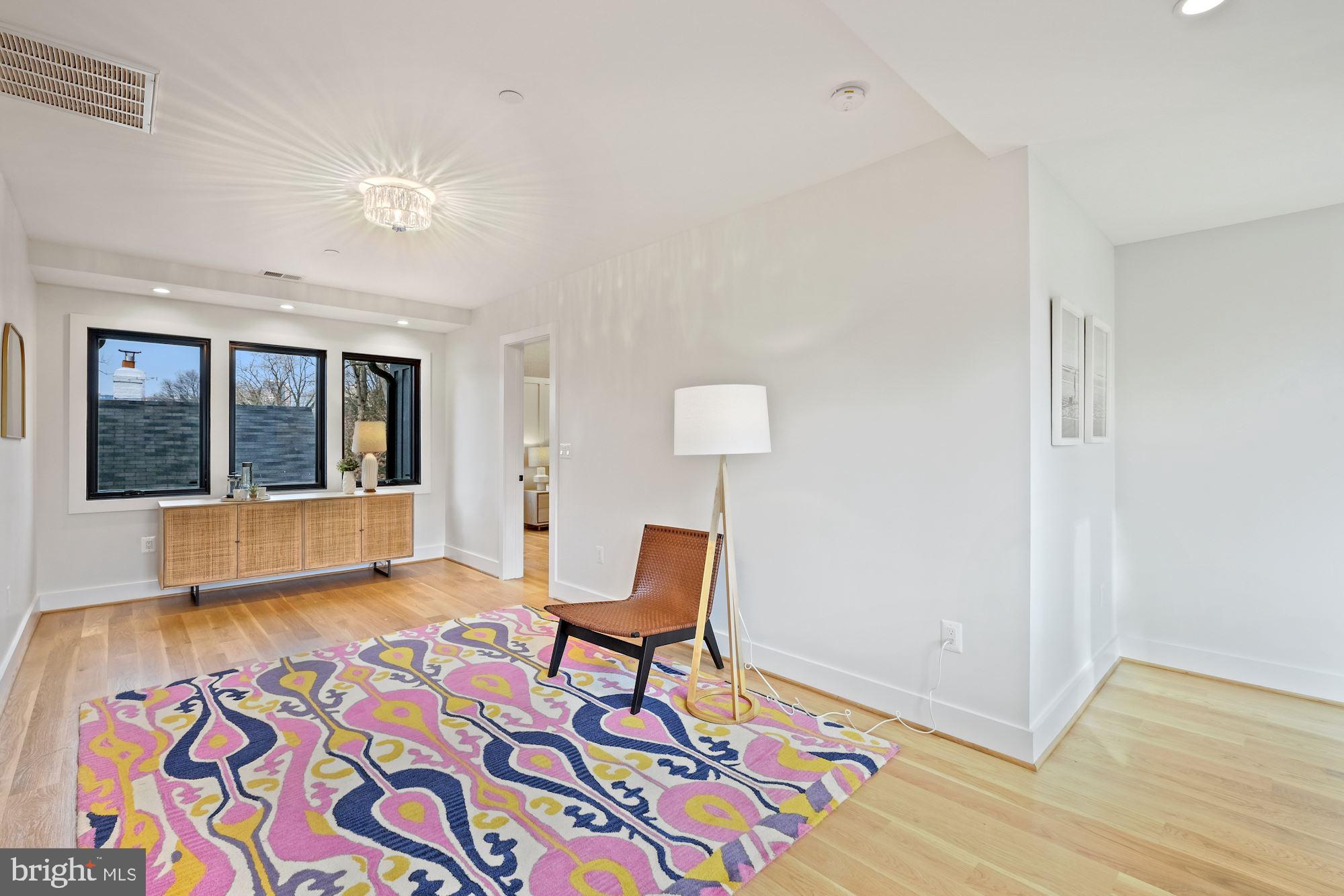 705 Silver Spring Avenue Silver Spring, MD 20910 - Photo 30 of 58 a spacious upper LL landing.. office nook perhaps?