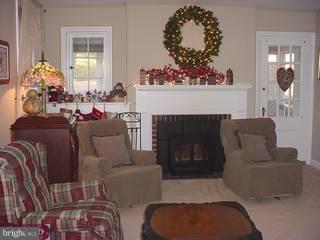 122 Scenic Road Springfield, PA 19064 - Photo 2 of 6