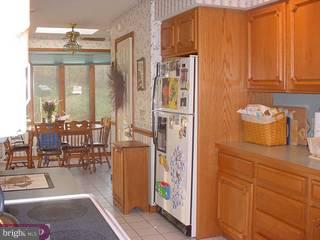 122 Scenic Road Springfield, PA 19064 - Photo 4 of 6