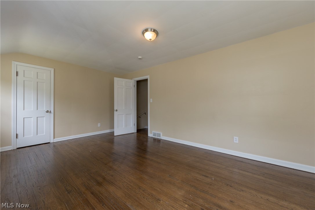 1131 Haselton Road Cleveland Heights, OH 44121 - Photo 23 of 31