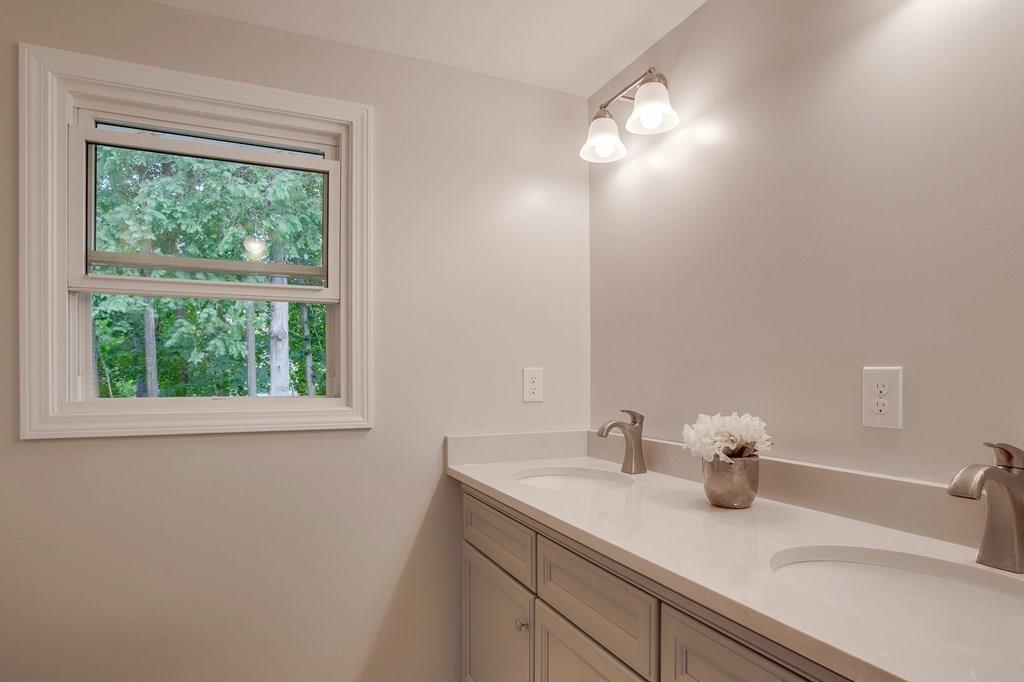 28 Selfridge Road Bedford, MA 01730 - Photo 14 of 28 Gallery Image 14