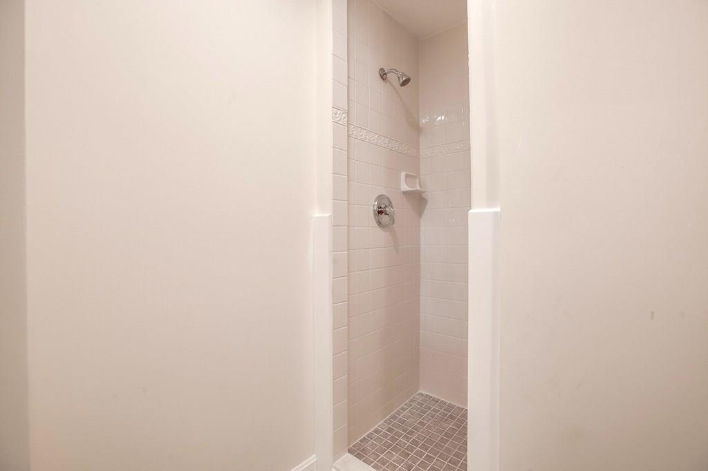 28 Selfridge Road Bedford, MA 01730 - Photo 17 of 28 Gallery Image 17