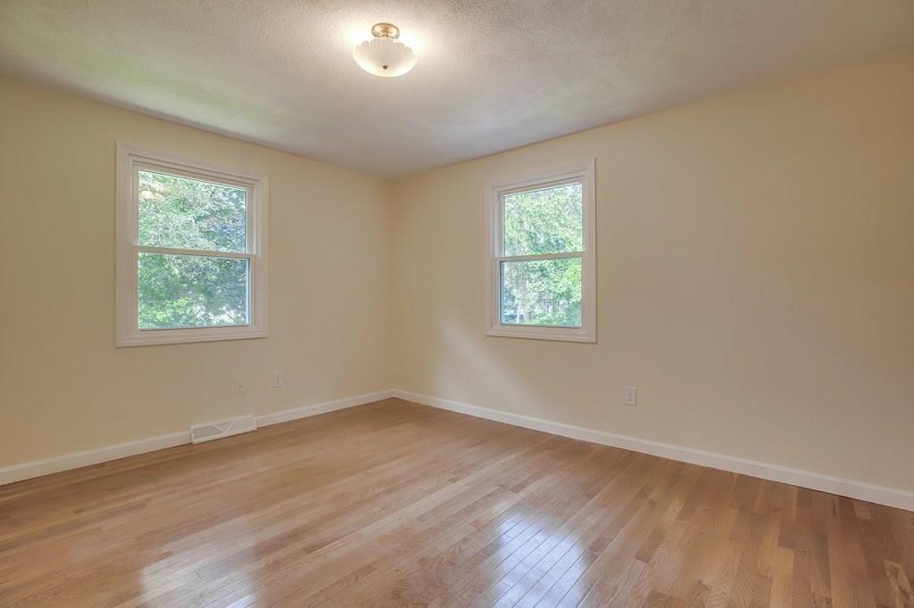 28 Selfridge Road Bedford, MA 01730 - Photo 22 of 28 Gallery Image 22