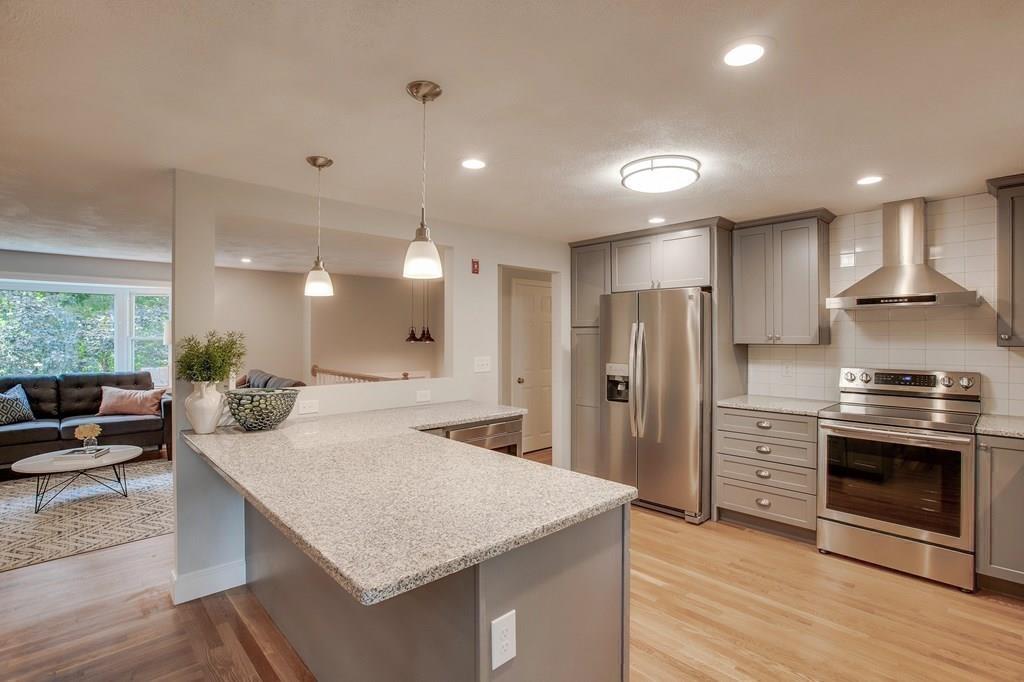 28 Selfridge Road Bedford, MA 01730 - Photo 6 of 28 Gallery Image 6