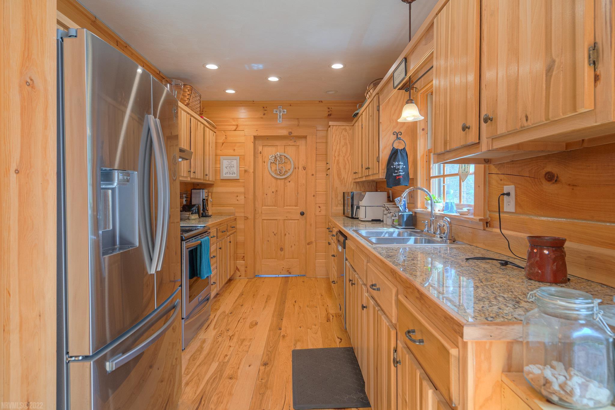 5402 Coles Road Elliston, VA 24087 - Photo 22 of 38 Gallery Image 22