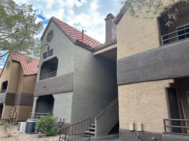 $194,900 | 2200 South Fort Apache Road, Unit 1025, Las Vegas, NV 89117