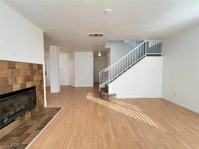 $2,200 | 1213 North Rainbow Meadows Drive, Las Vegas, NV 89128