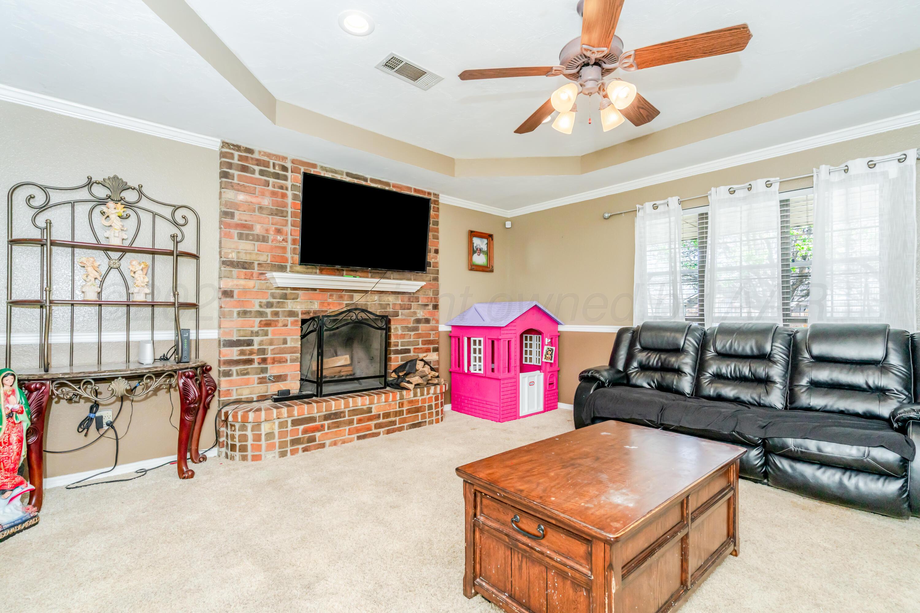 8010 Claret Street Amarillo, TX 79110 - Photo 8 of 36 Living Area