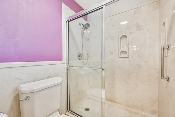 $560,000 | 803 Greenbriar Drive, Friendswood, TX 77546