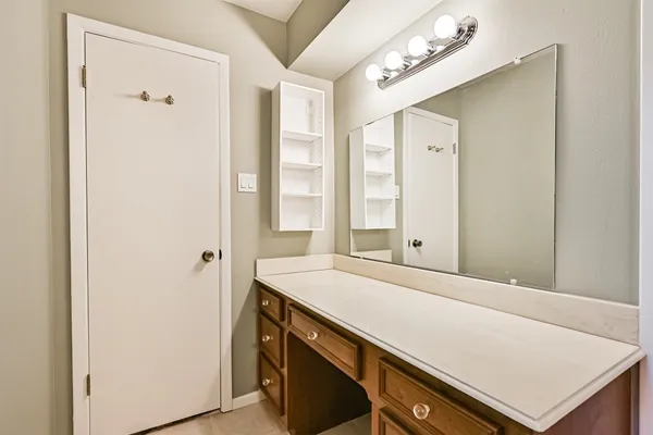 $560,000 | 803 Greenbriar Drive, Friendswood, TX 77546