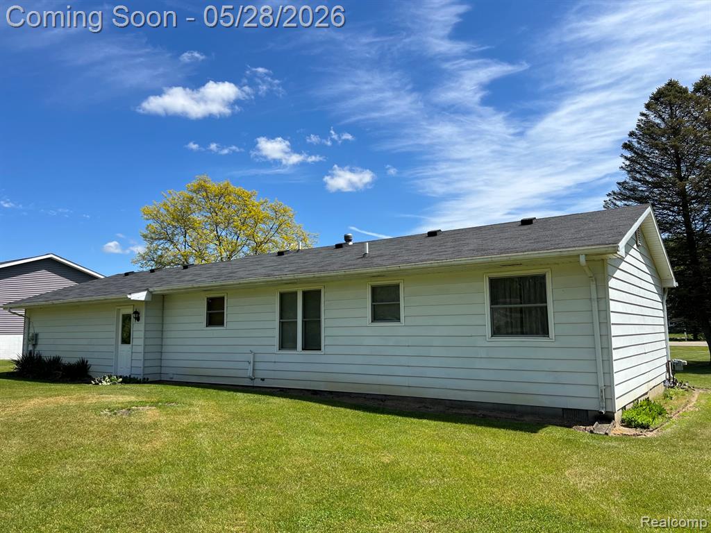1725 Farnsworth Road Lapeer, MI 48446 - Photo 4 of 22