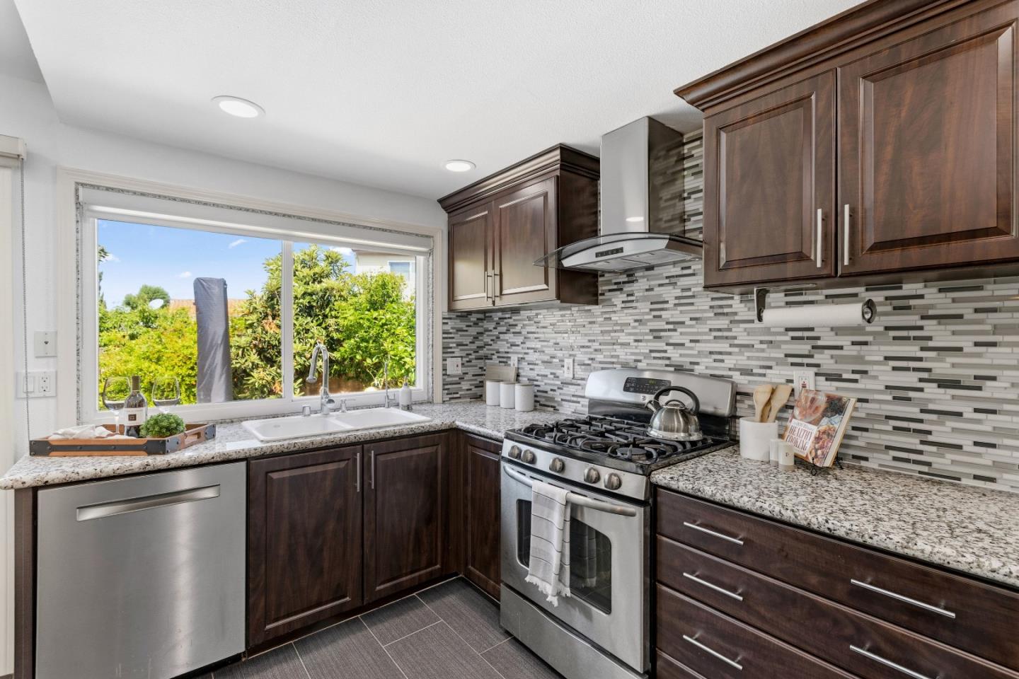 2323 Abaca Way Fremont, CA 94539 - Photo 8 of 28