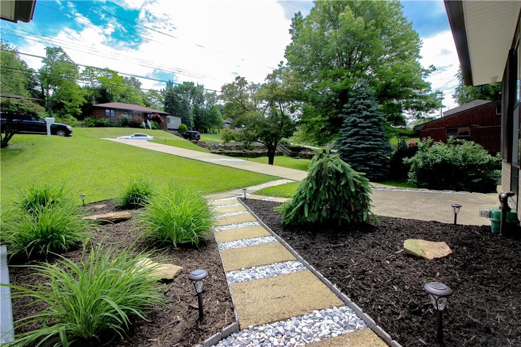 810 Irwin Run Road West Mifflin, PA 15122 - Photo 4 of 25 Gallery Image 4