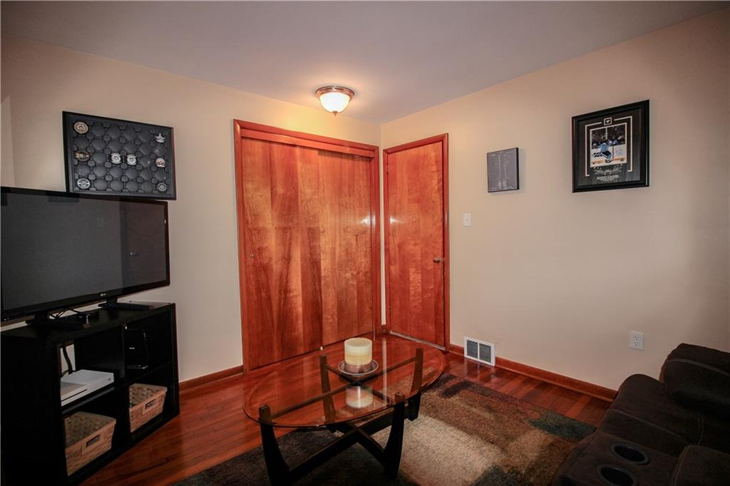 810 Irwin Run Road West Mifflin, PA 15122 - Photo 8 of 25 Gallery Image 8