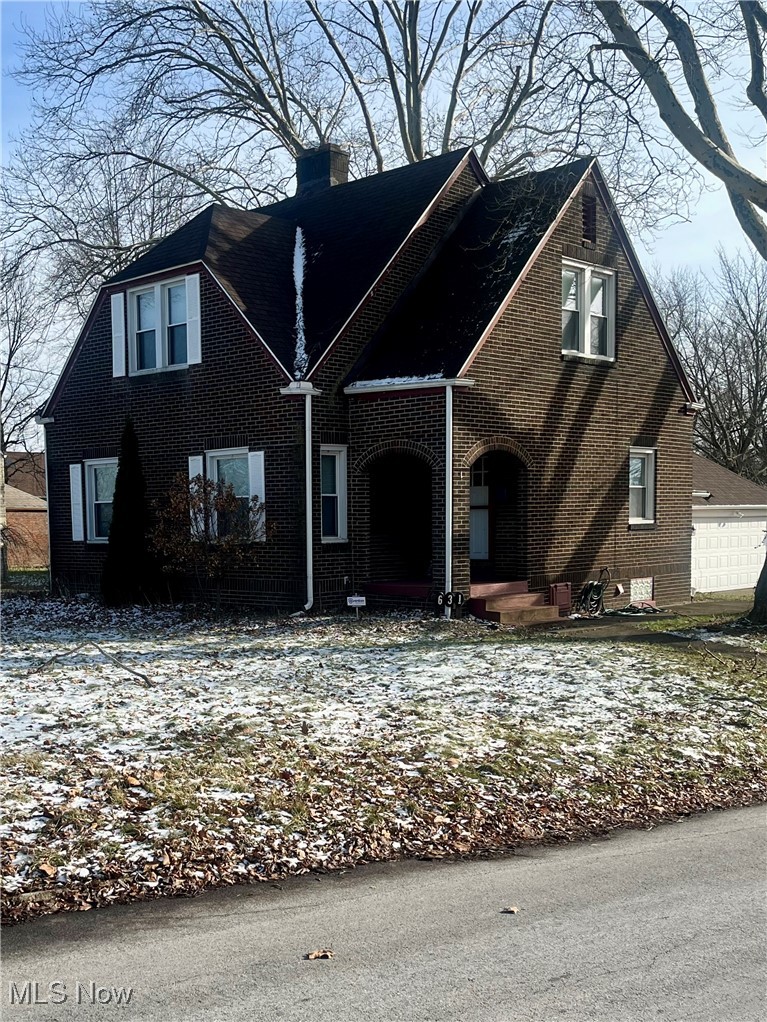 631 Coitsville Road Campbell, OH 44405 - Photo 1 of 15