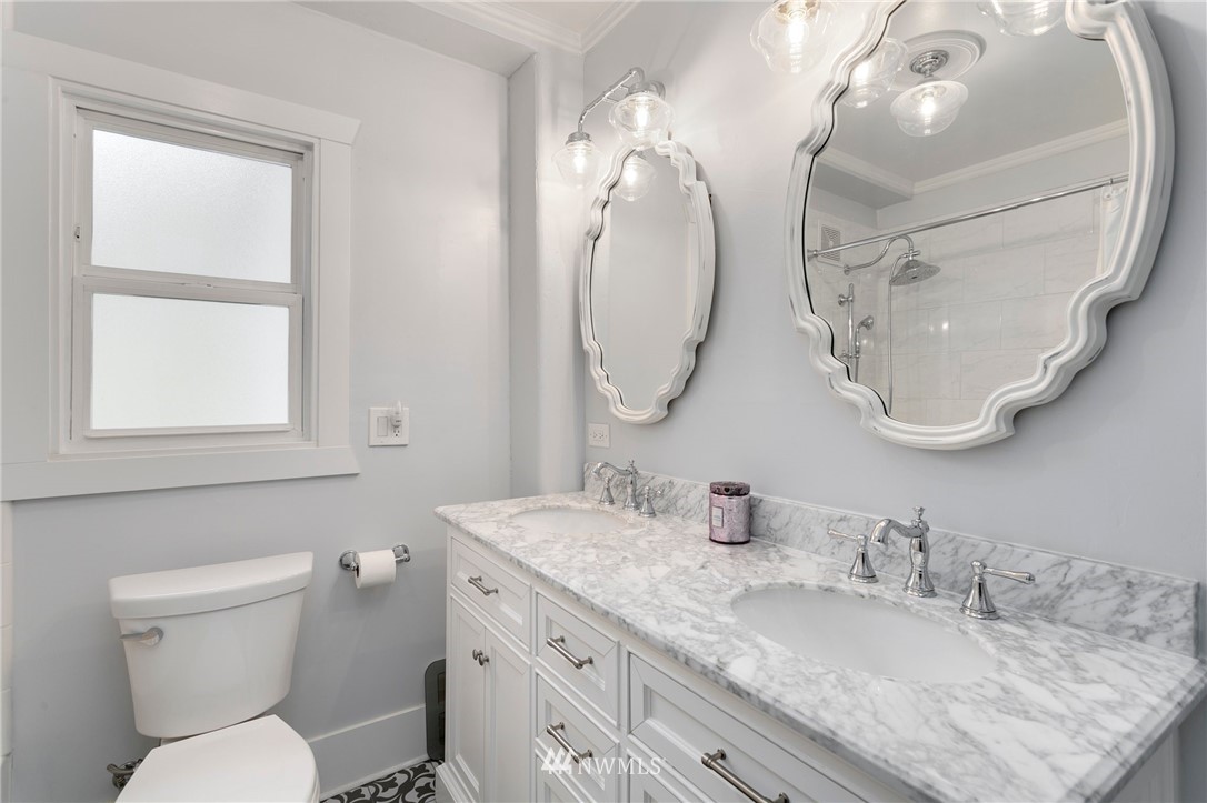 910 West Howe Street Seattle, WA 98119 - Photo 11 of 29 Gallery Image 11