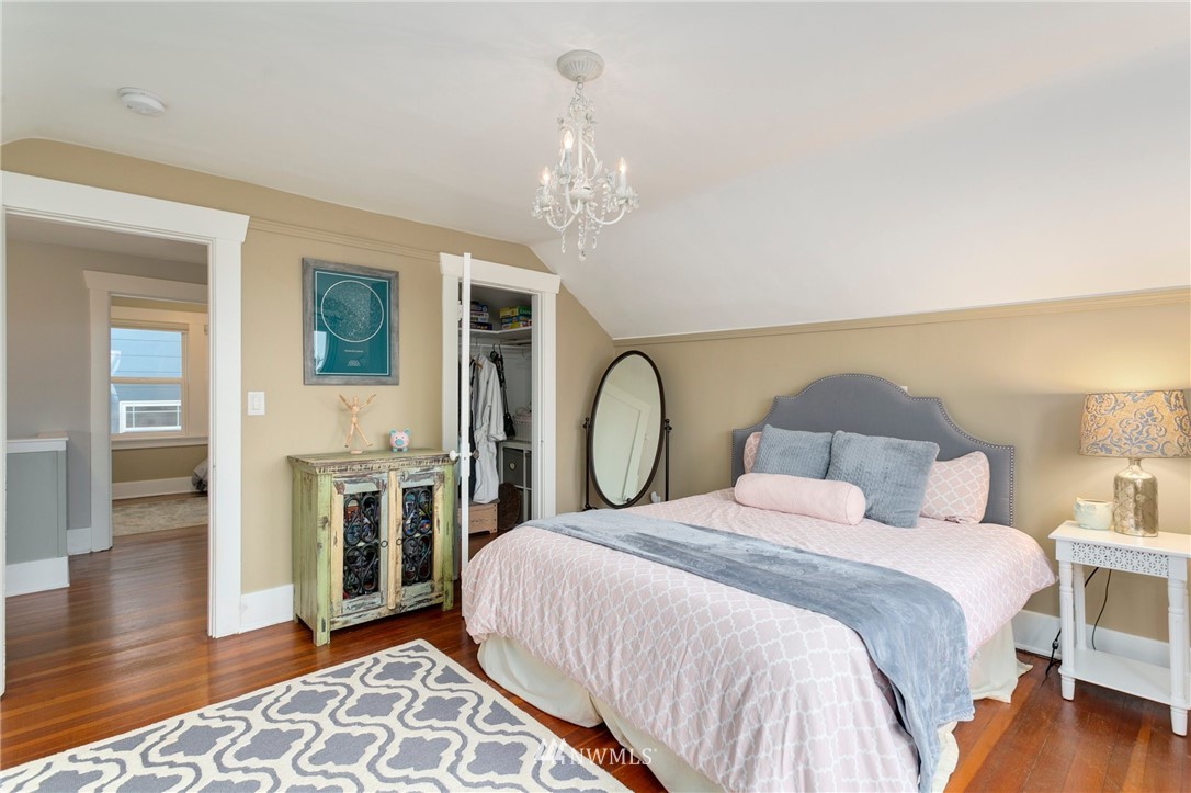 910 West Howe Street Seattle, WA 98119 - Photo 15 of 29 Gallery Image 15