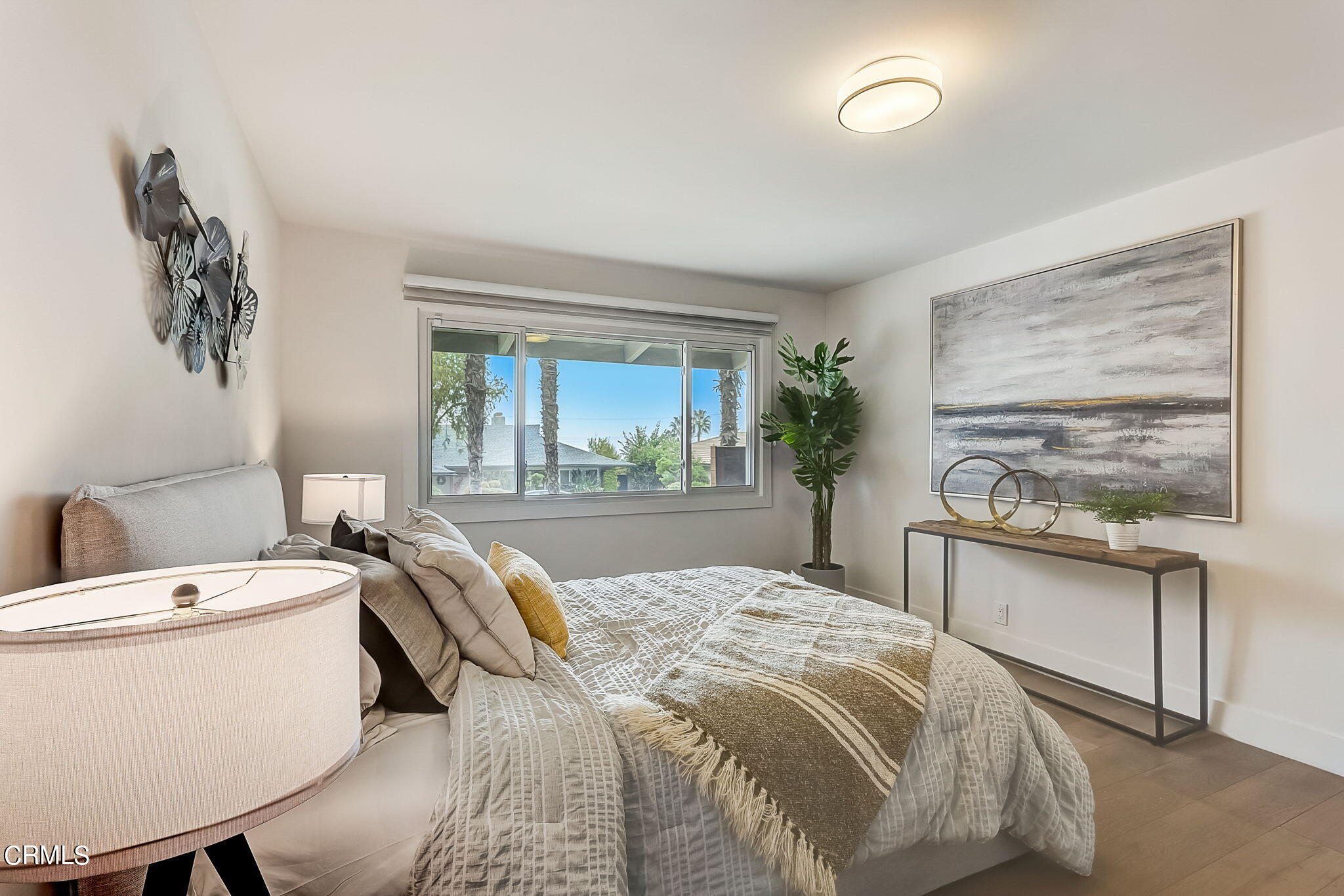 3785 Ranch Top Road Pasadena, CA 91107 - Photo 15 of 39 a bed room with a bed and a television