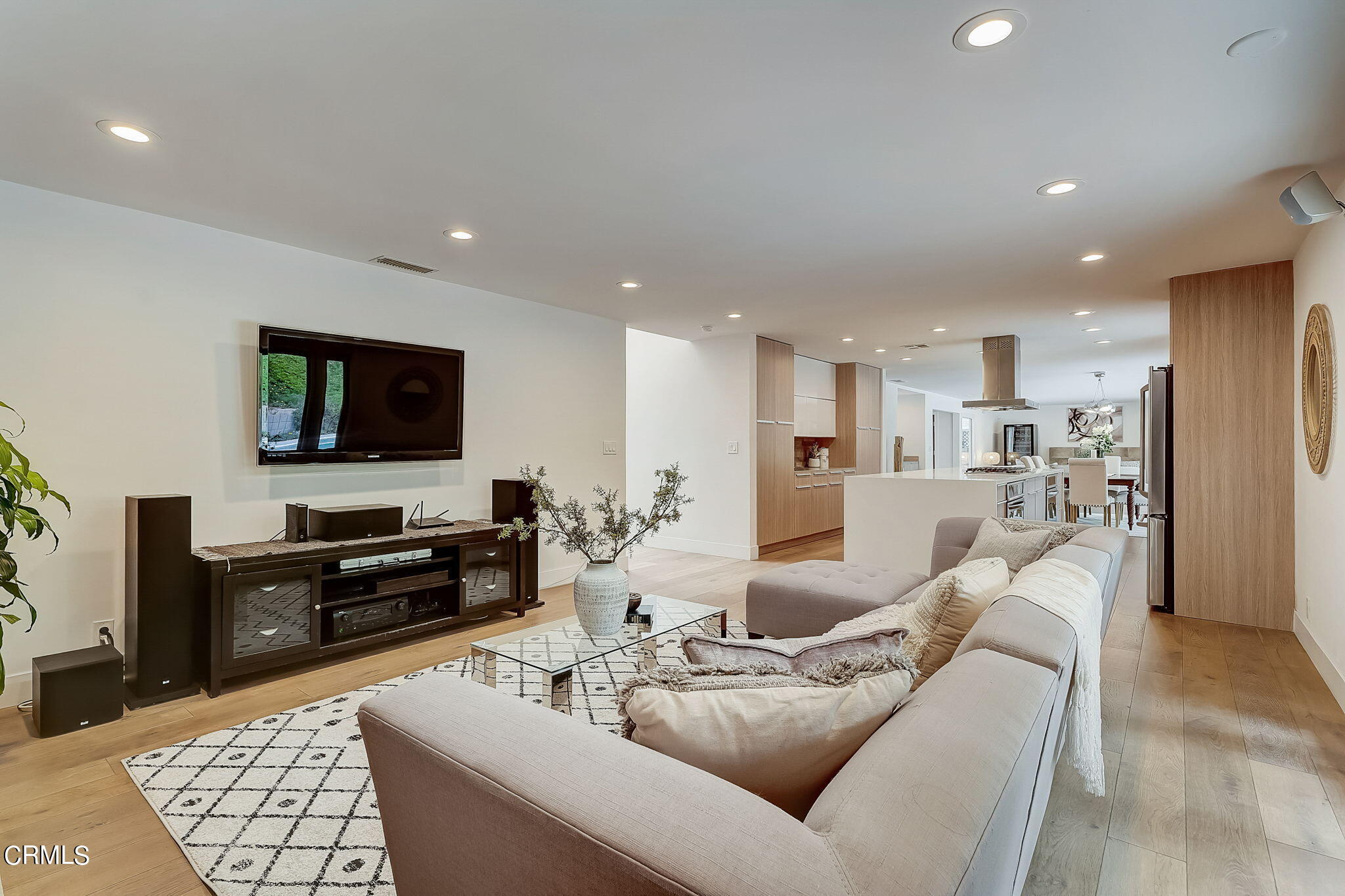 3785 Ranch Top Road Pasadena, CA 91107 - Photo 18 of 39 a living room with furniture and a flat screen tv
