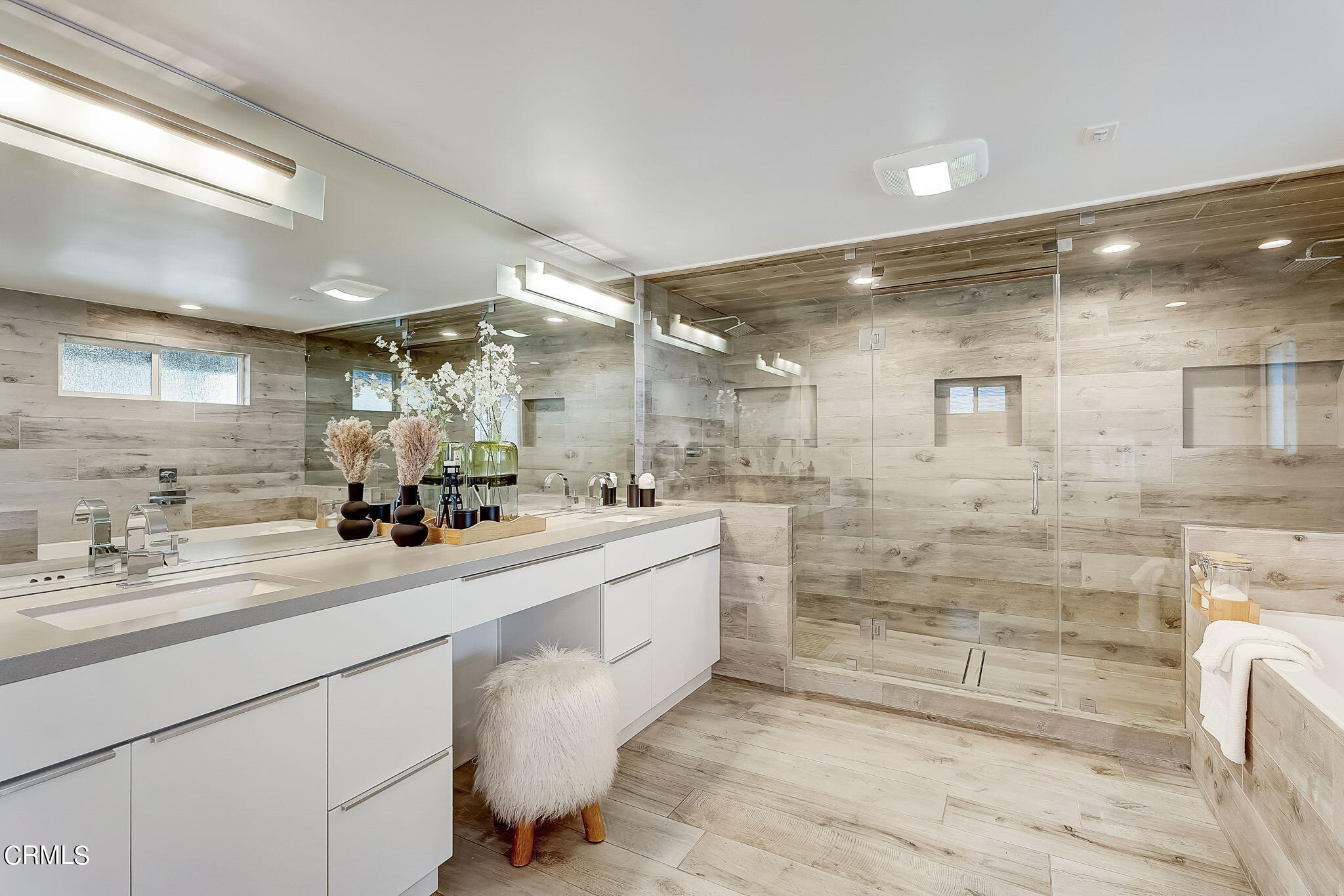 3785 Ranch Top Road Pasadena, CA 91107 - Photo 22 of 39 a bathroom with a sink shower and a mirror