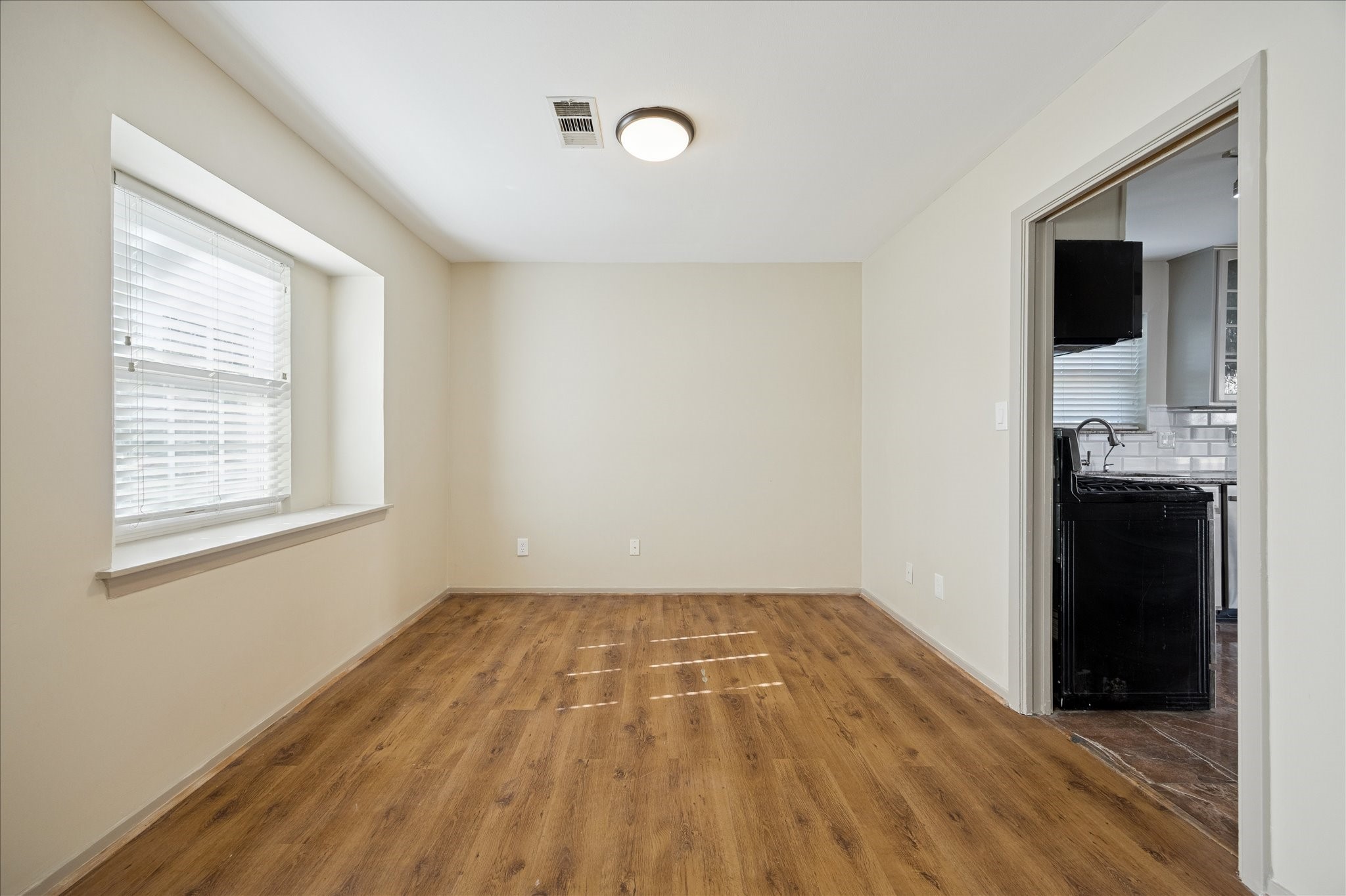 10718 Inwood Drive Houston, TX 77042 - Photo 8 of 20 Currently a dining room (with direct access to the kitchen), this could also be a private reading/relaxing area. Enjoy a morning cup of coffee or a refreshing drink in the afternoon or evening. A great place for some "you" time.