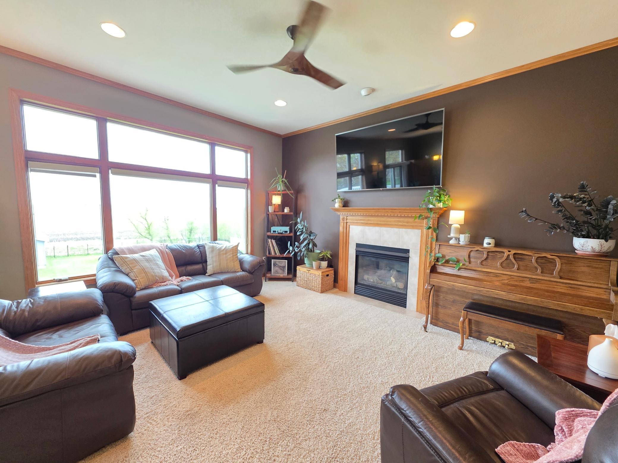 505 4th Street Southeast Plainview, MN 55964 - Photo 20 of 53