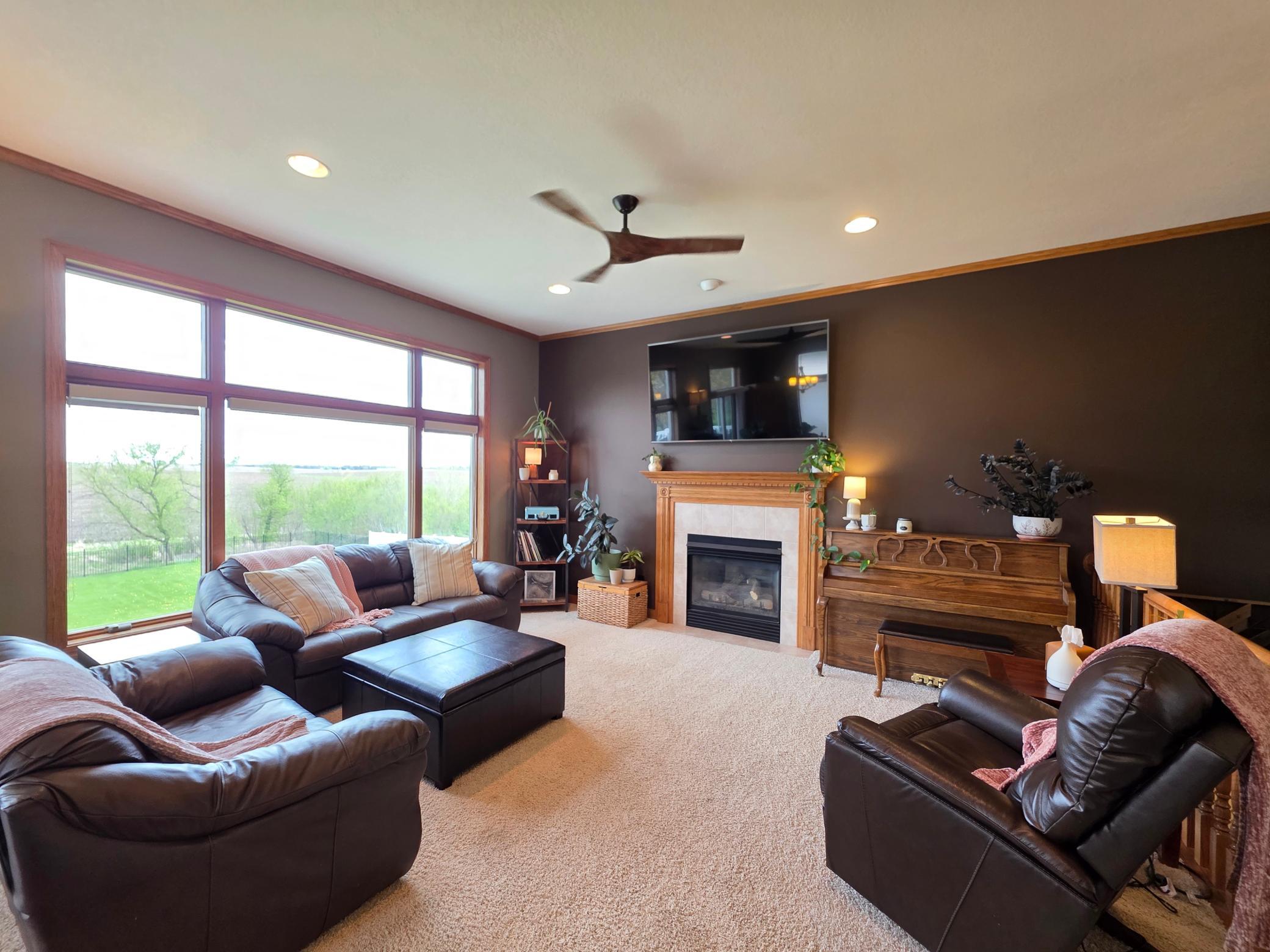 505 4th Street Southeast Plainview, MN 55964 - Photo 22 of 53