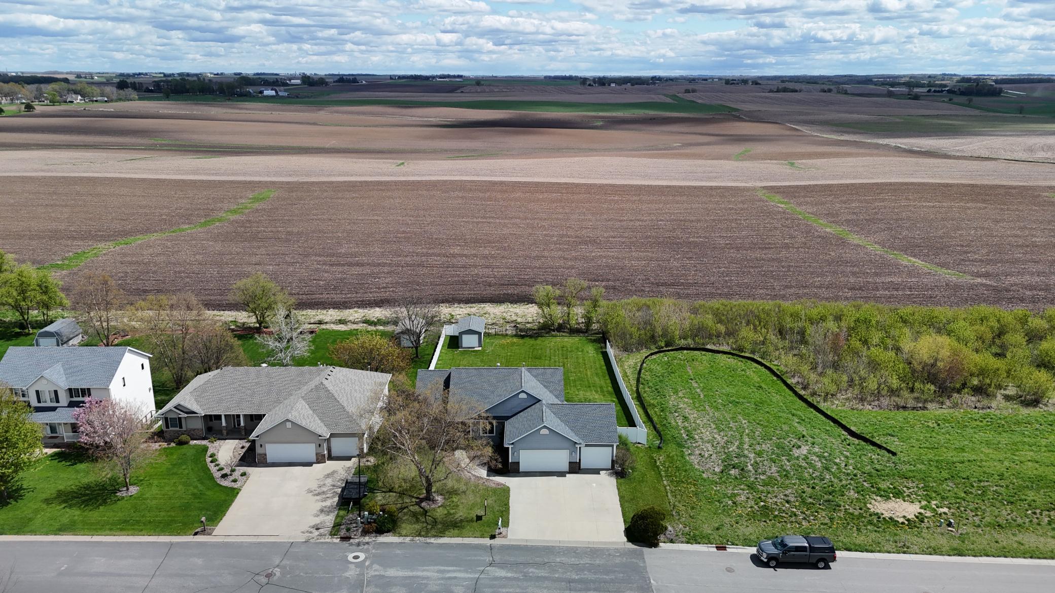 505 4th Street Southeast Plainview, MN 55964 - Photo 4 of 53
