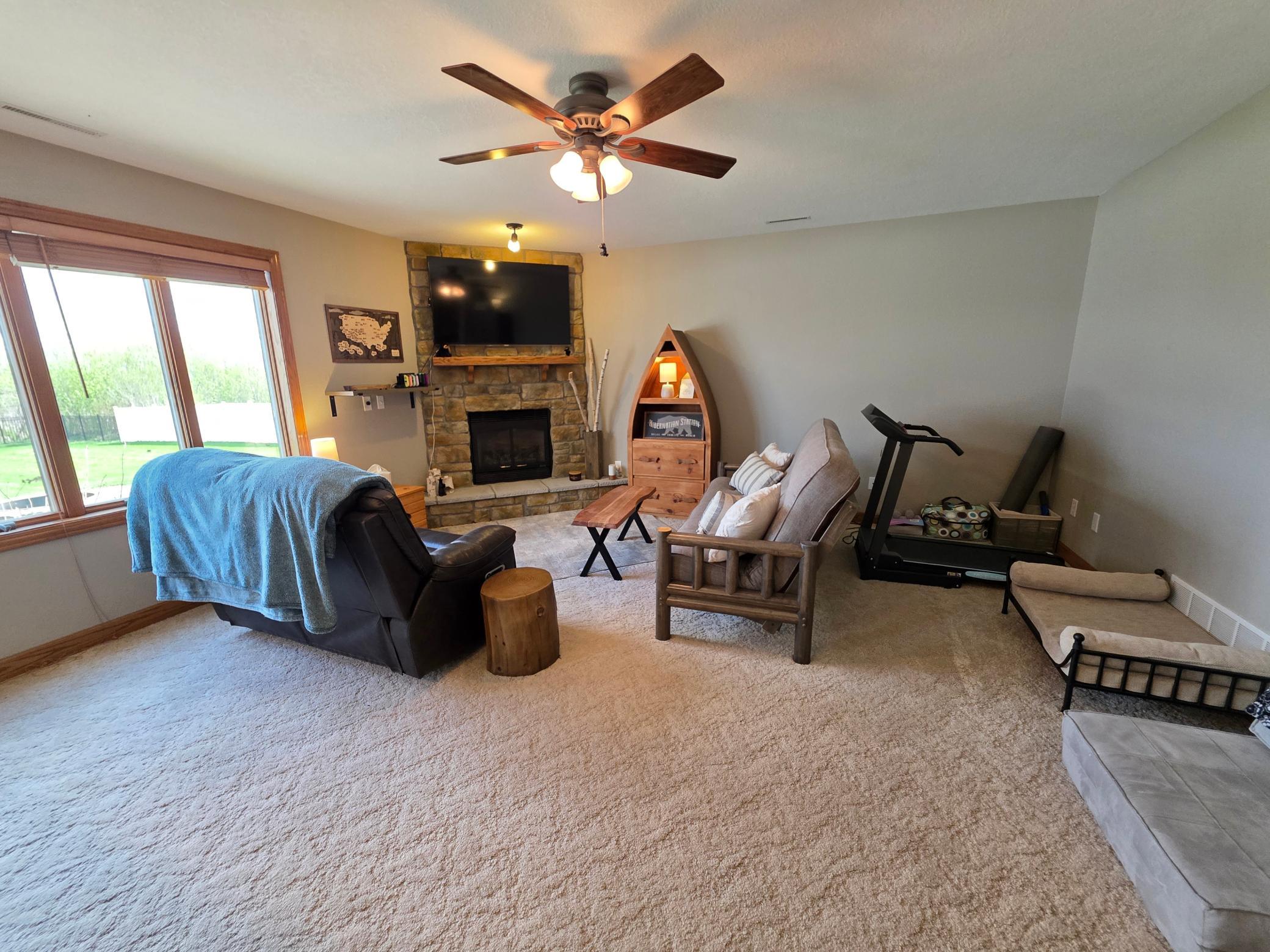 505 4th Street Southeast Plainview, MN 55964 - Photo 42 of 53